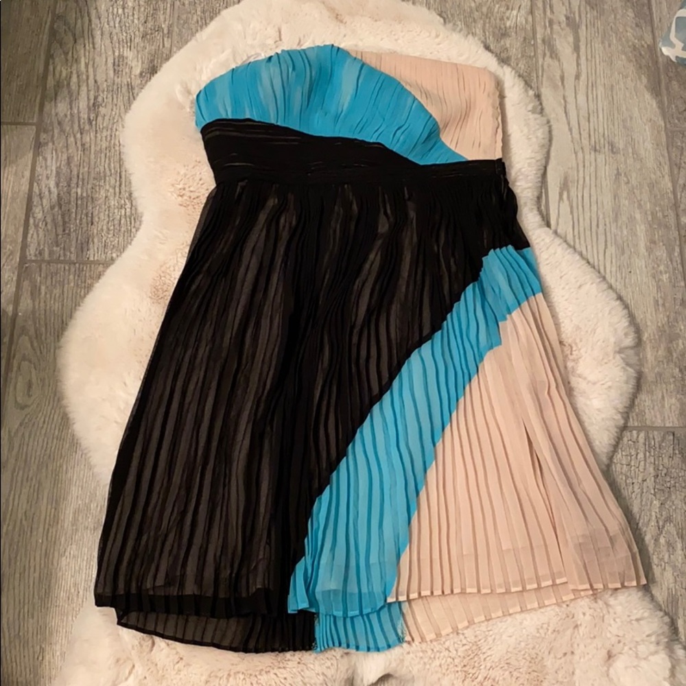 Strapless dress from Fab’rik